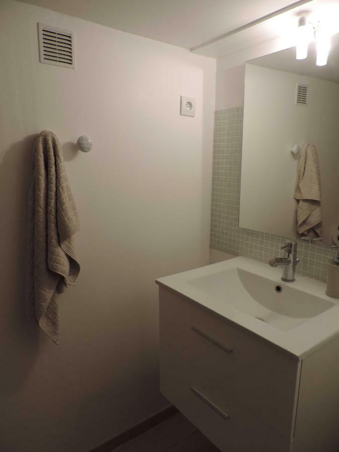 Apartamento Le Logis De La Fontaine Ceyreste Exterior foto