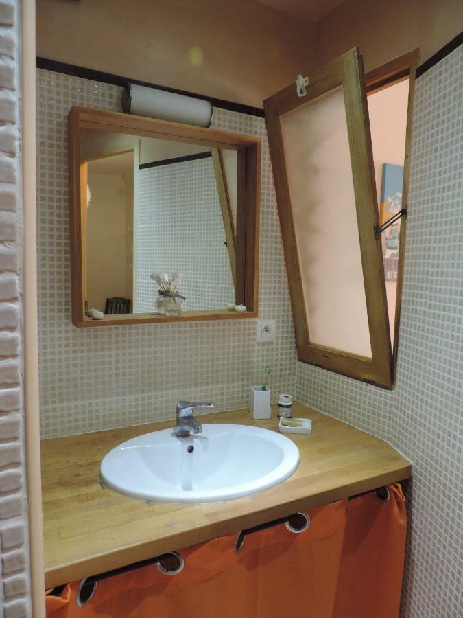 Apartamento Le Logis De La Fontaine Ceyreste Exterior foto